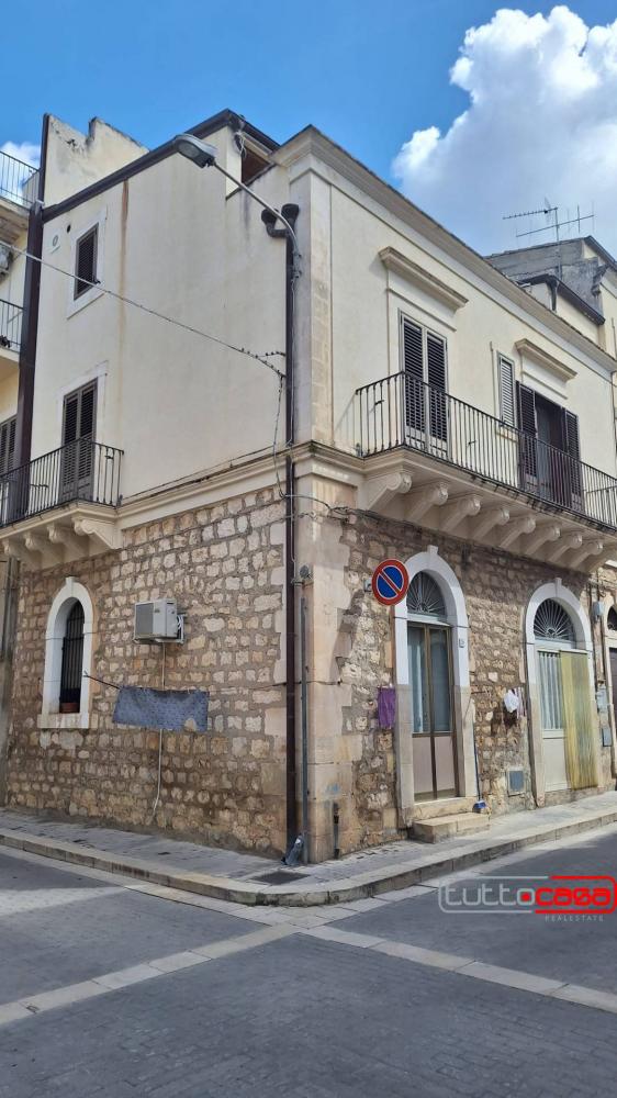 casa indipendente in vendita a Scicli