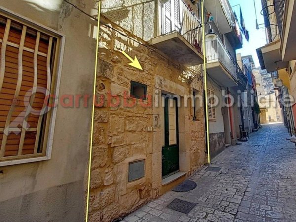 casa indipendente in vendita a Scicli