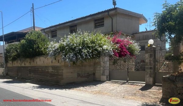 casa indipendente in vendita a Scicli in zona Donnalucata