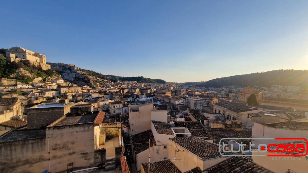 casa indipendente in vendita a Scicli