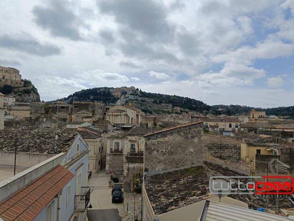 casa indipendente in vendita a Scicli