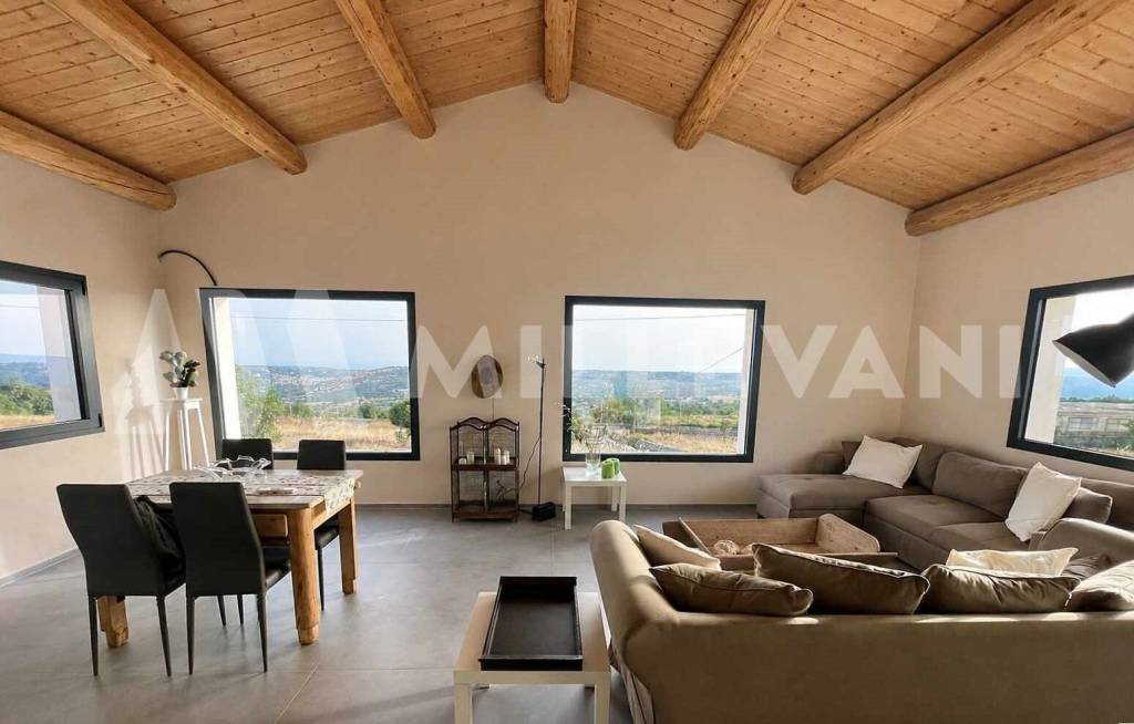 casa indipendente in vendita a Scicli