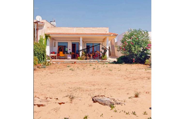 casa indipendente in vendita a Scicli in zona Donnalucata