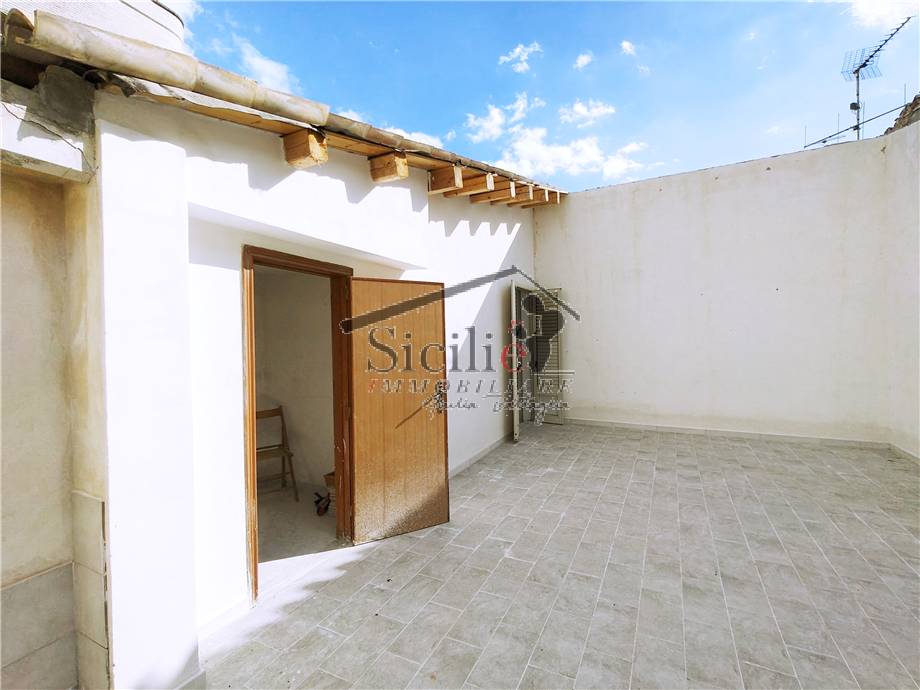 casa indipendente in vendita a Scicli