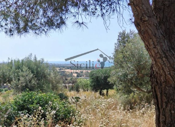 casa indipendente in vendita a Scicli