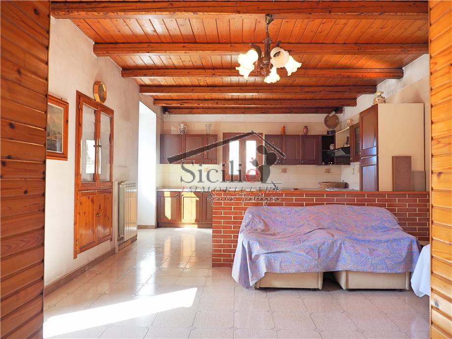 casa indipendente in vendita a Scicli
