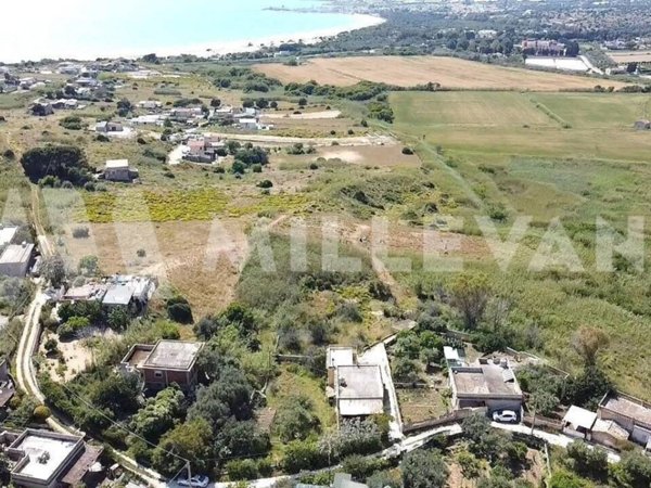 casa indipendente in vendita a Scicli