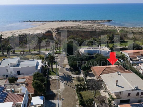 casa indipendente in vendita a Scicli in zona Donnalucata