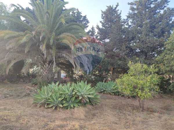 casa indipendente in vendita a Scicli