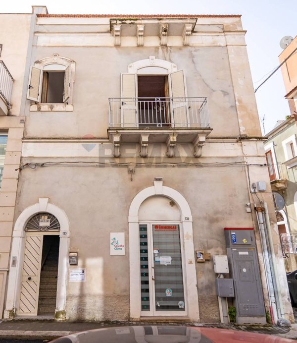 casa indipendente in vendita a Scicli