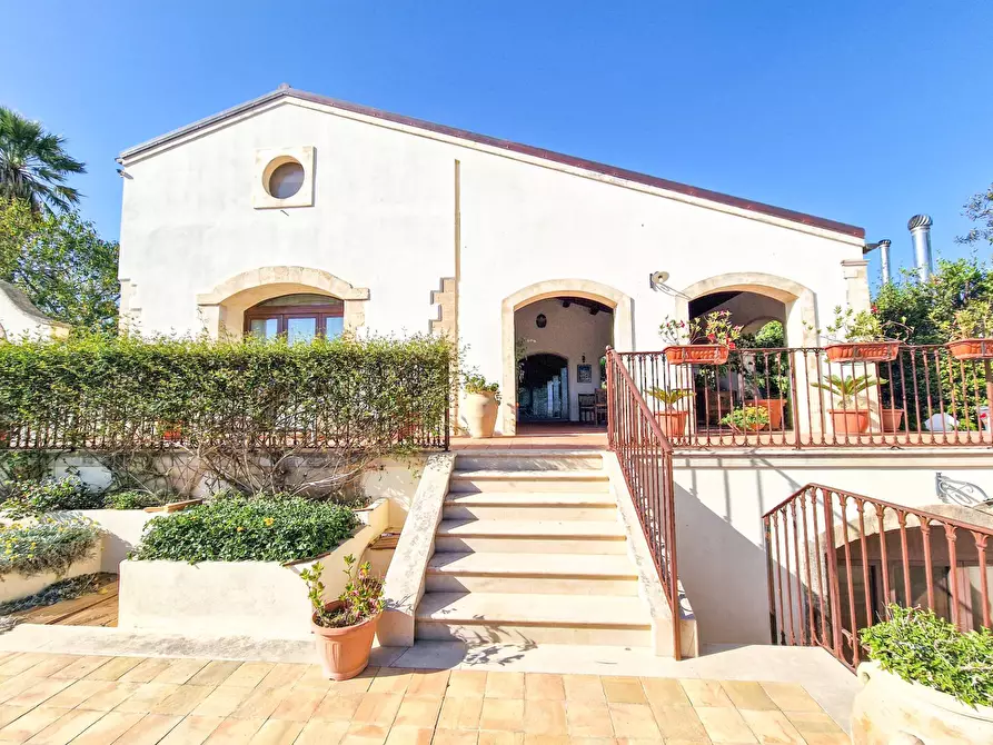 casa indipendente in vendita a Scicli