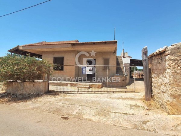 casa indipendente in vendita a Scicli