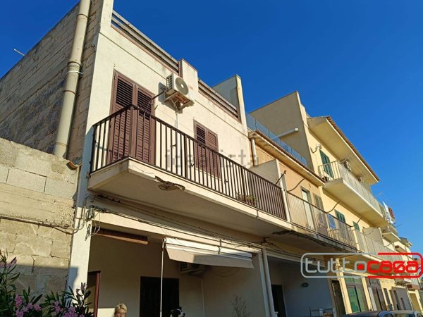 casa indipendente in vendita a Scicli in zona Cava d'Aliga