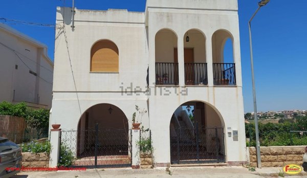 casa indipendente in vendita a Scicli in zona Cava d'Aliga