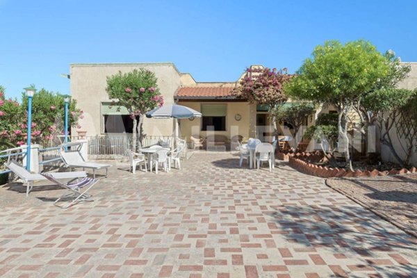 casa indipendente in vendita a Scicli in zona Cava d'Aliga