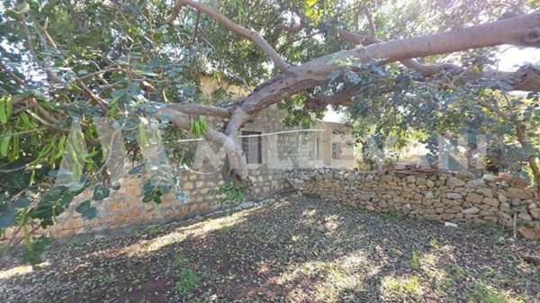 casa indipendente in vendita a Scicli