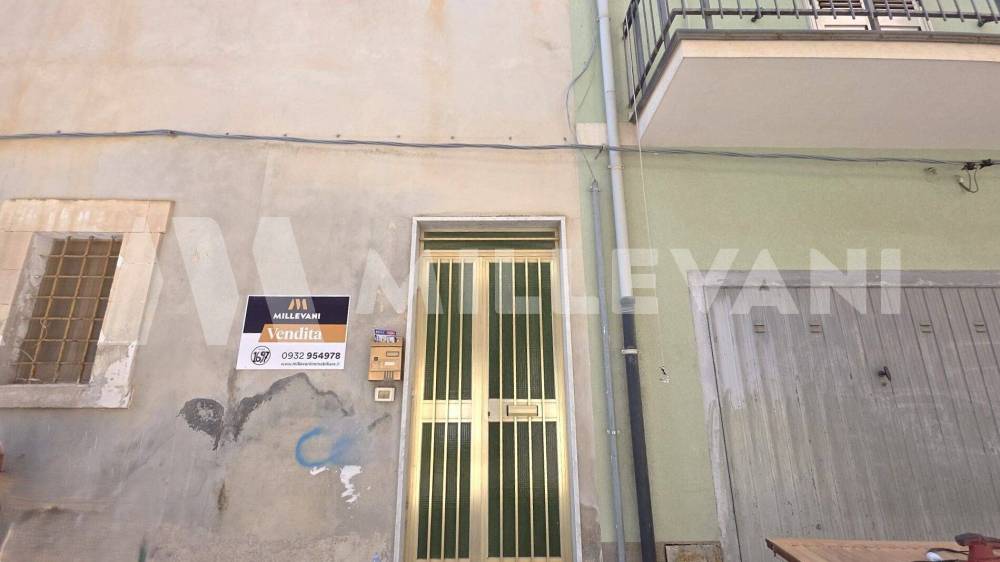 casa indipendente in vendita a Scicli