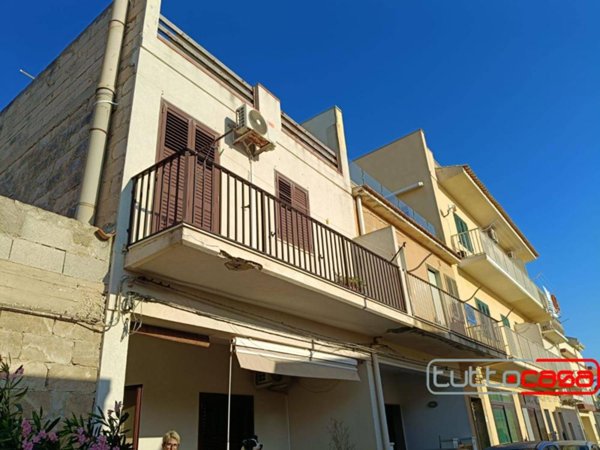 casa indipendente in vendita a Scicli in zona Cava d'Aliga
