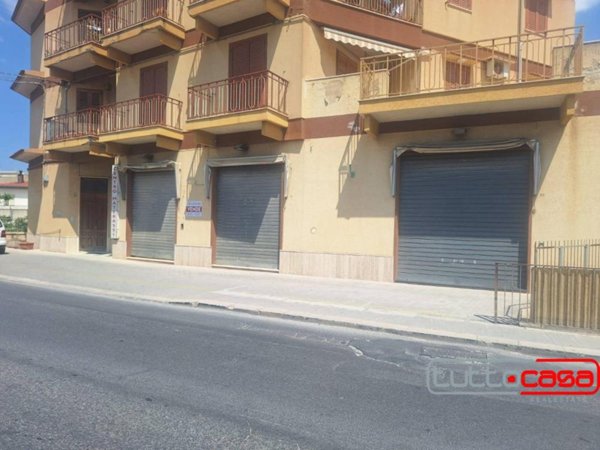 locale commerciale in vendita a Scicli