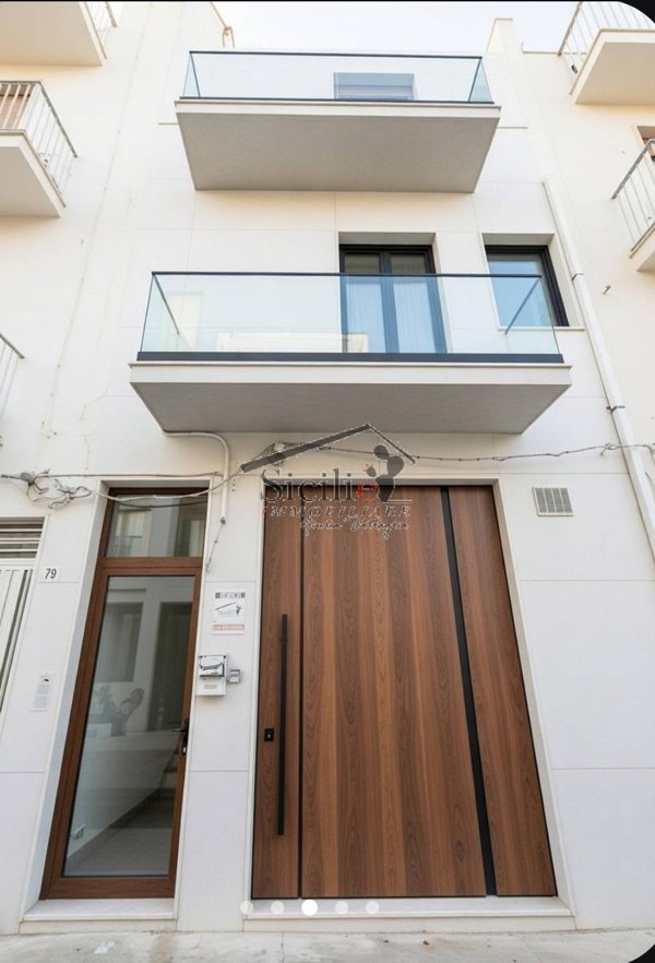 casa indipendente in vendita a Scicli