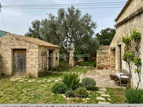 casa indipendente in vendita a Scicli