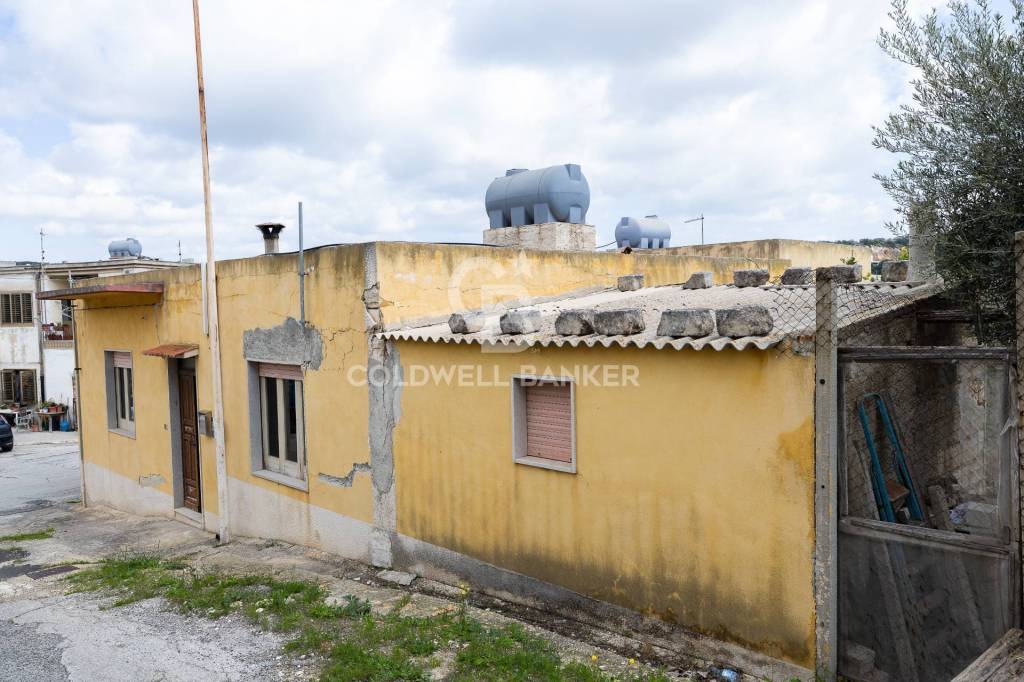 casa indipendente in vendita a Scicli