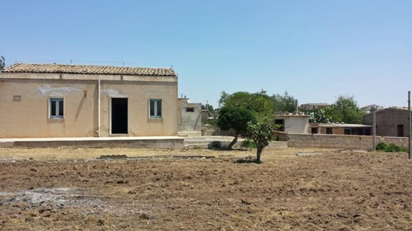 casa indipendente in vendita a Scicli in zona Cava d'Aliga