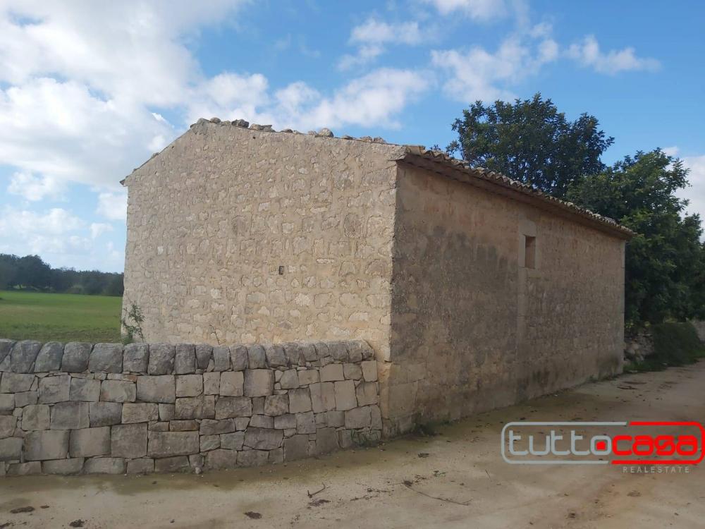 casa indipendente in vendita a Scicli