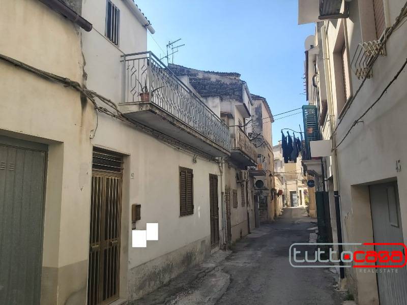 casa indipendente in vendita a Scicli
