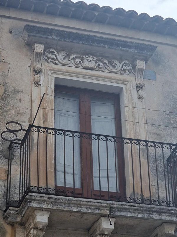 casa indipendente in vendita a Scicli
