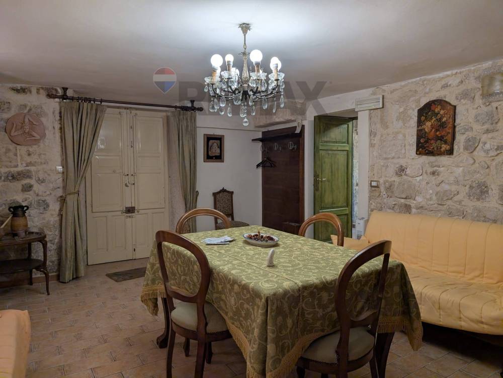 casa indipendente in vendita a Scicli