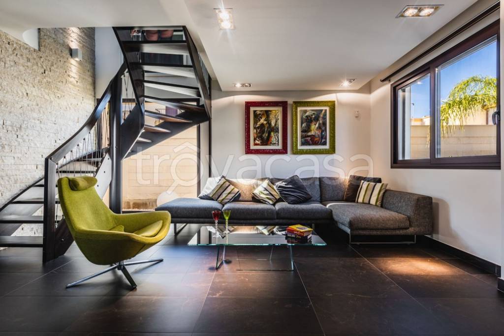 casa indipendente in vendita a Vittoria