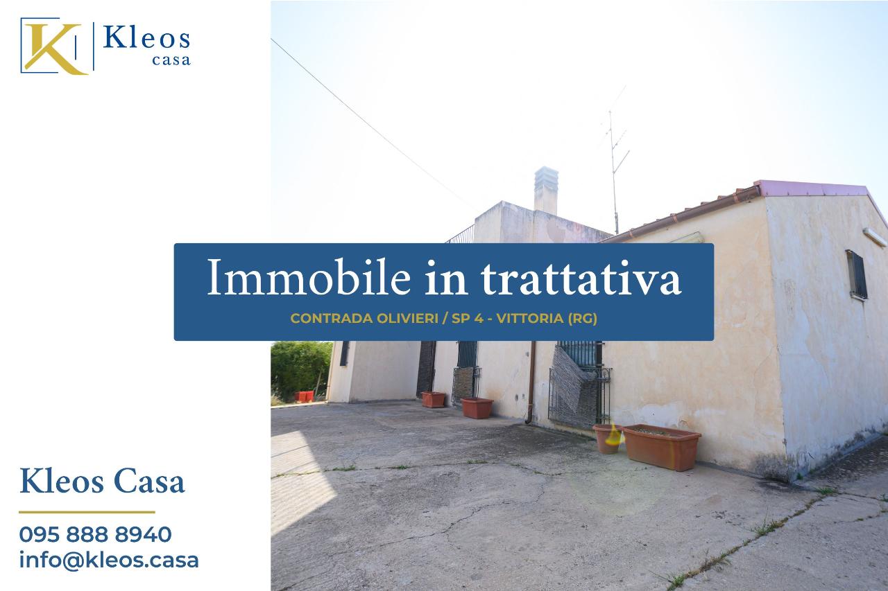 casa indipendente in vendita a Vittoria