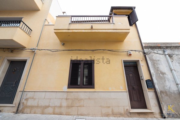 casa indipendente in vendita a Vittoria