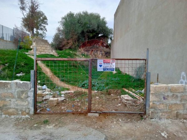 casa indipendente in vendita a Vittoria