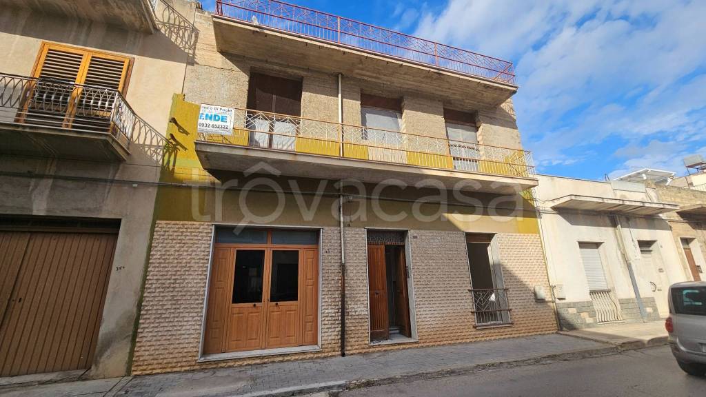 casa indipendente in vendita a Vittoria
