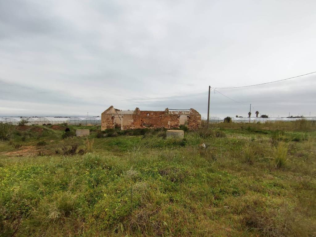 casa indipendente in vendita a Vittoria