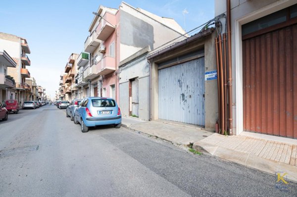 casa indipendente in vendita a Vittoria