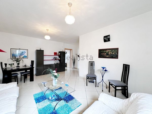 casa indipendente in vendita a Vittoria