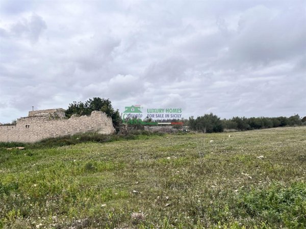 casa indipendente in vendita a Vittoria