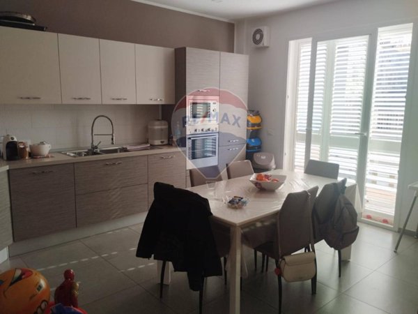 casa indipendente in vendita a Vittoria