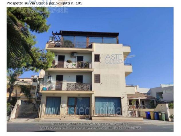 appartamento in vendita a Vittoria in zona Scoglitti