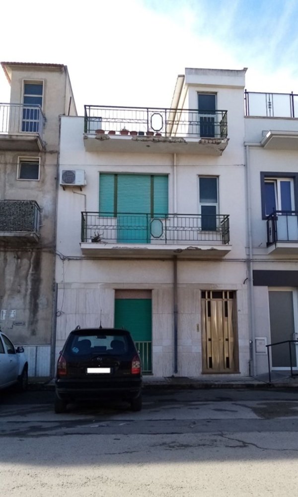casa indipendente in vendita a Vittoria