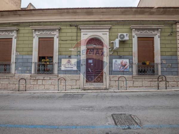 casa indipendente in vendita a Vittoria