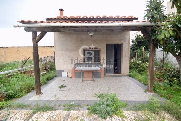 casa indipendente in vendita a Vittoria in zona Scoglitti
