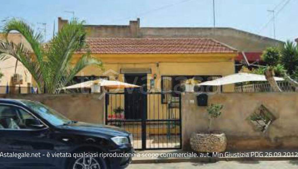 appartamento in vendita a Vittoria in zona Scoglitti
