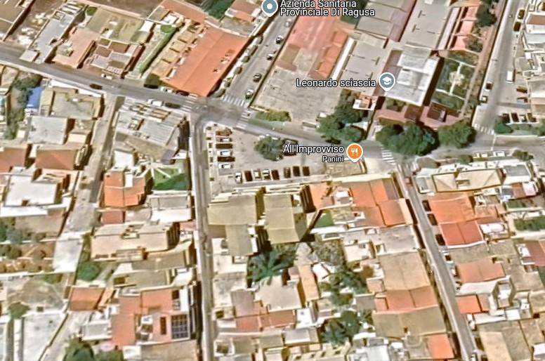 appartamento in vendita a Vittoria in zona Scoglitti