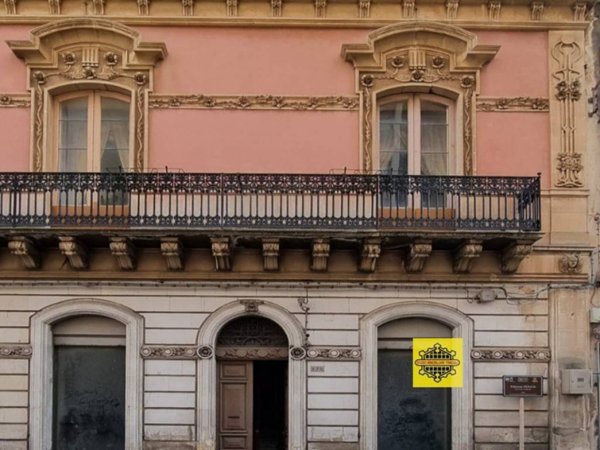 intera palazzina in vendita a Vittoria