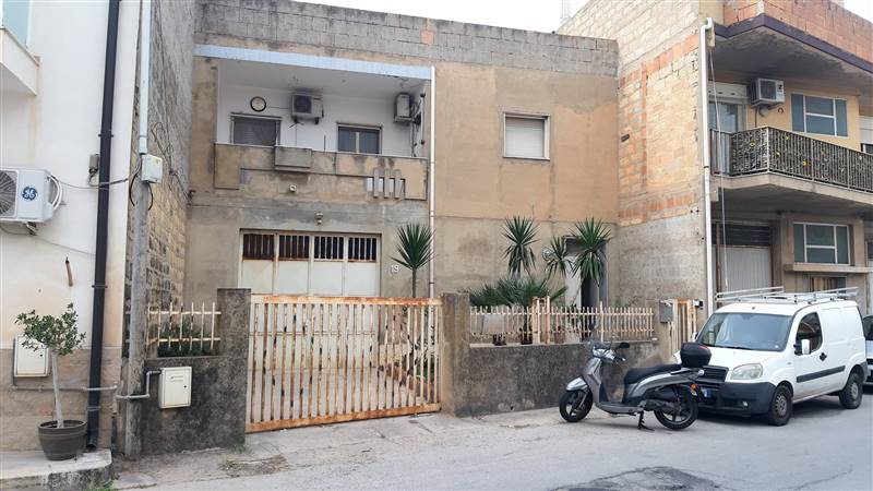 casa indipendente in vendita a Vittoria in zona Scoglitti