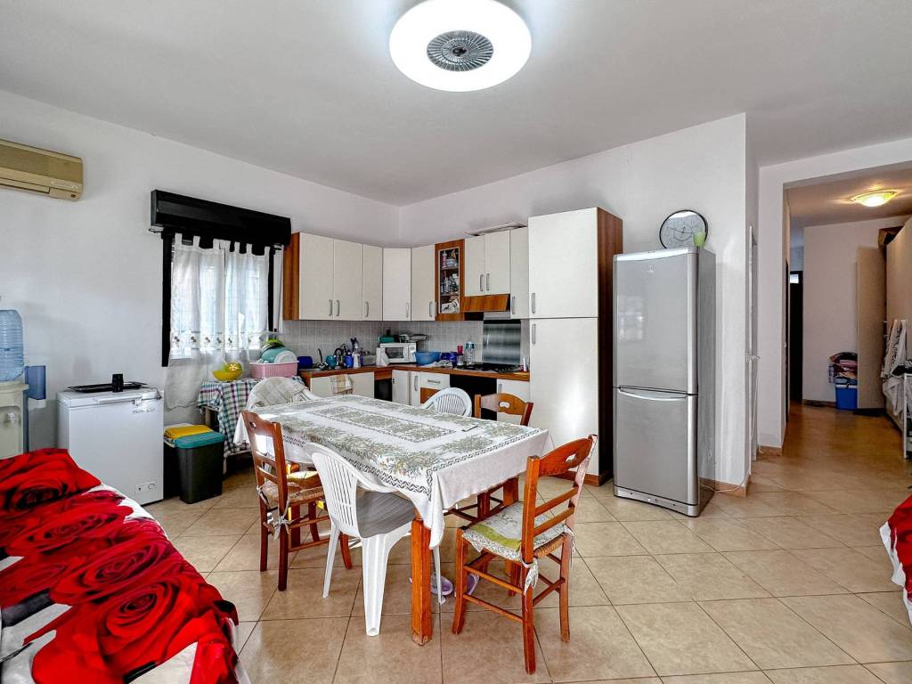 appartamento in vendita a Vittoria in zona Scoglitti